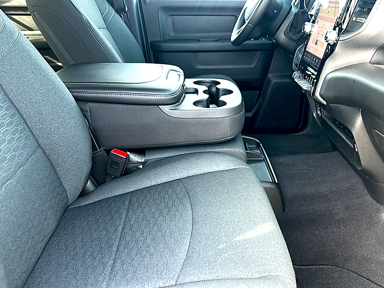 2026 RAM 2500 Tradesman Crew Cab 4x4 6'4" Box