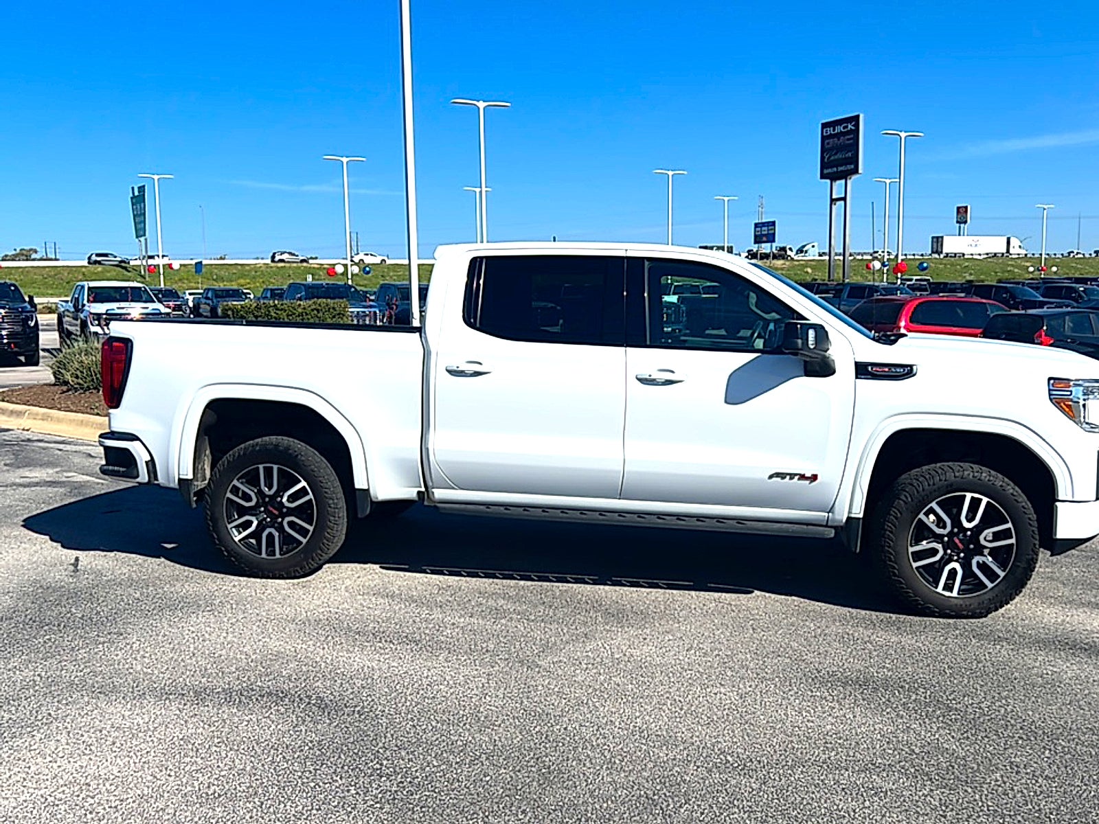 2022 GMC Sierra 1500 Limited AT4